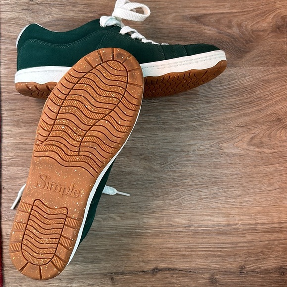 Simple shoes NWOT men’s 10.5 // 43.5 - Picture 3 of 4